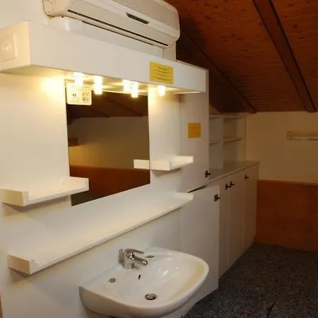 Ostello Hotel&hostel Montarina